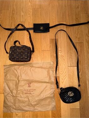 BRAND NEW Bundle of purses